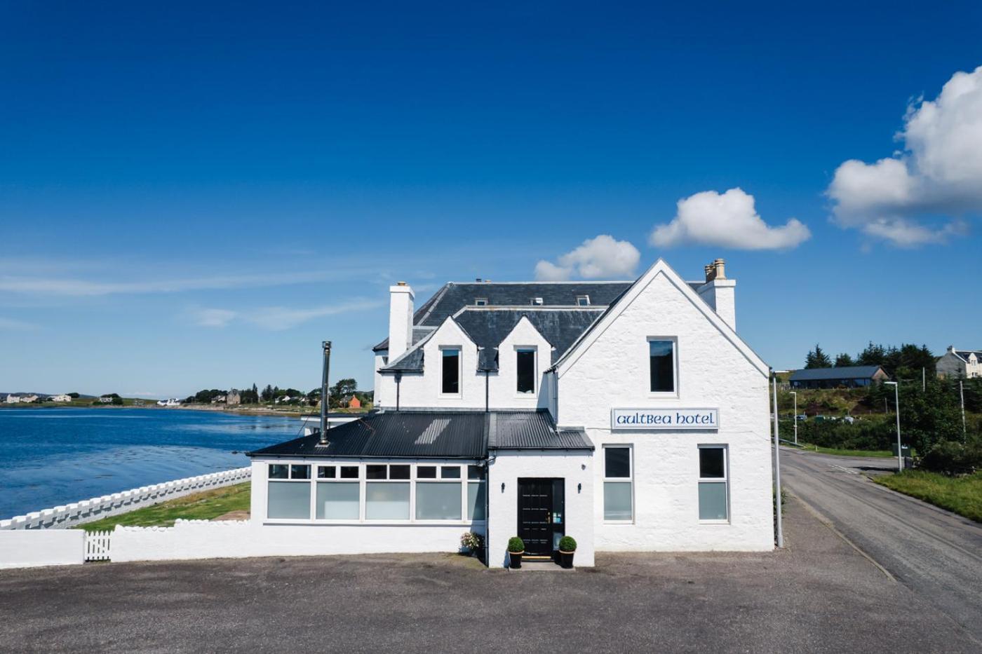 Aultbea Hotel Акнешин Екстер'єр фото